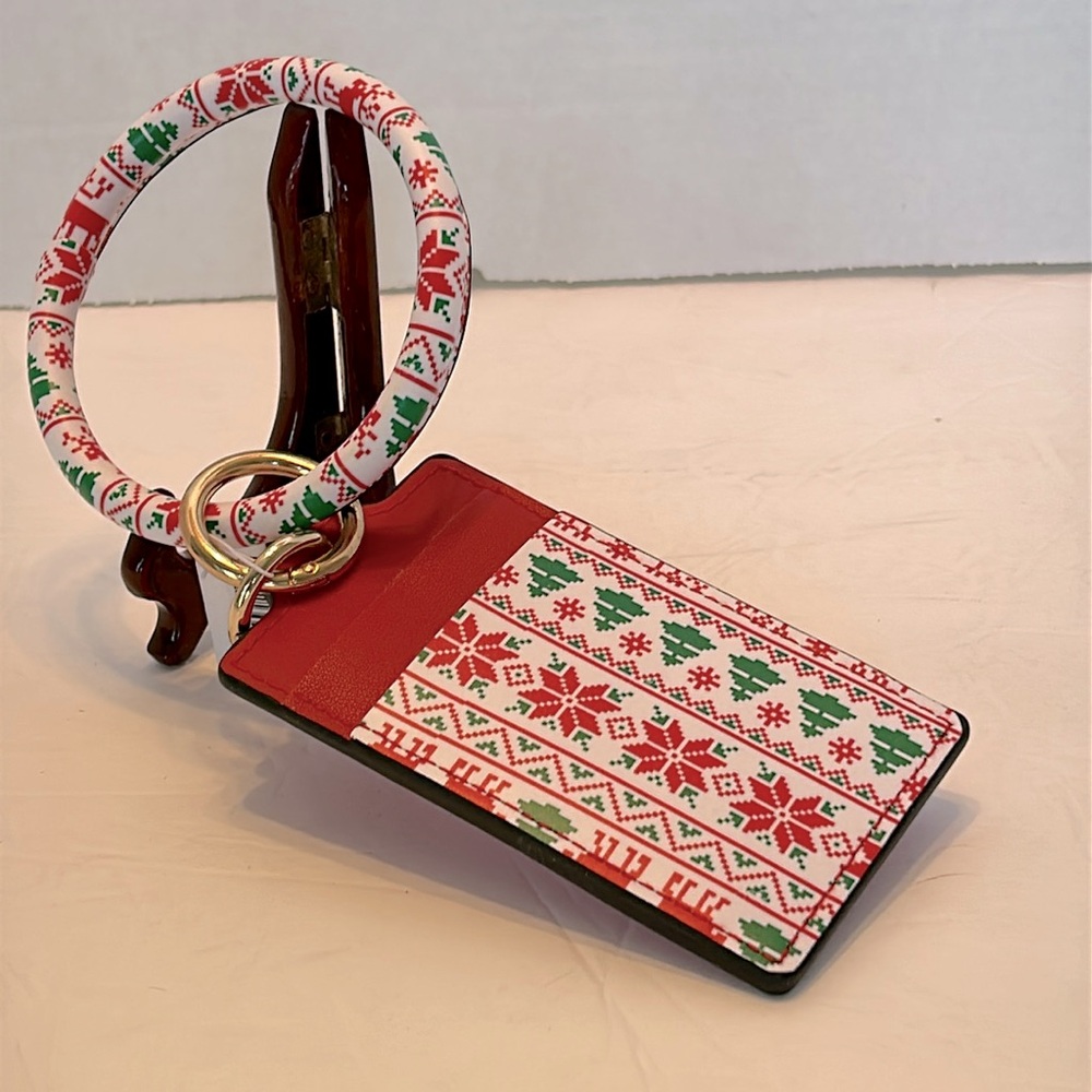 Wristlet and card holder NWT. Festive holiday pattern!